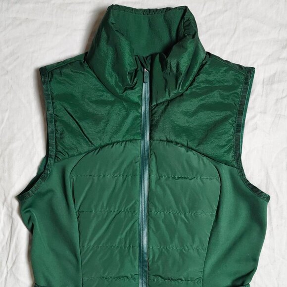 Lululemon Vest Women’s Goose Down Pockets Down For It All Color Green Size 4 - Picture 1 of 16